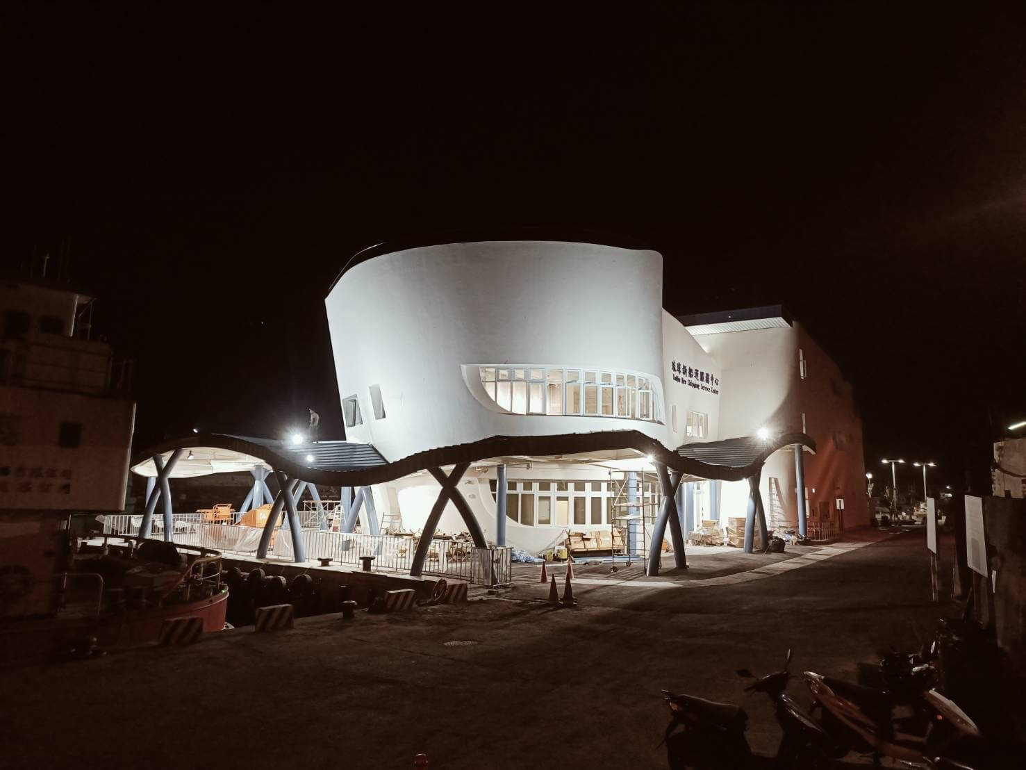 琉球新漁港遊客中心興建工程圖片